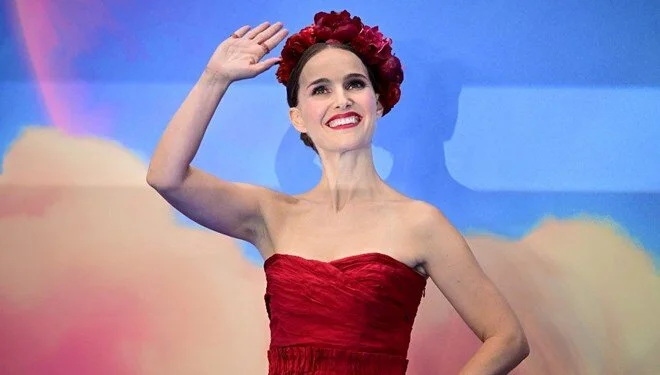 Natalie Portman’ın dizi setine silahlı baskın
