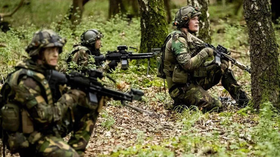 ABD’de vurulan Hollandalı komando hayatını kaybetti ABD’de vurulan Hollandalı komando hayatını kaybetti