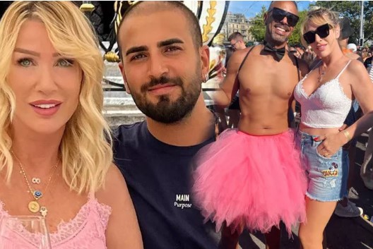 Seda Sayan durmuyor! Yarı çıplak adamla poz