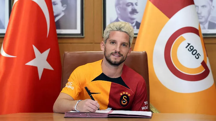 Mertens’in sözleşmesindeki madde ortaya çıktı