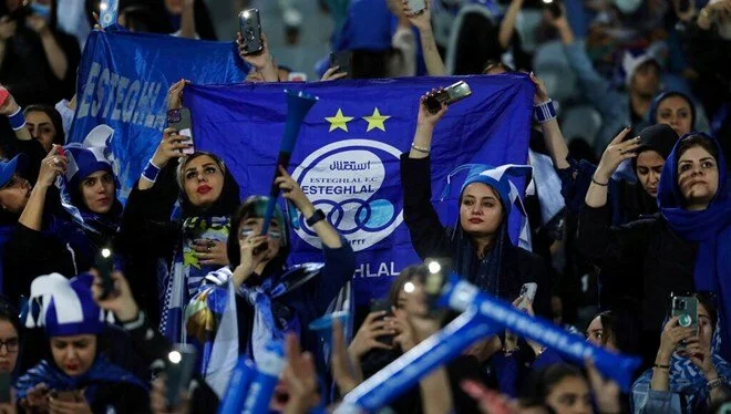İran’da kadınlara futbol izni