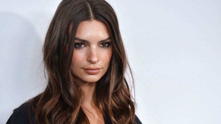 Emily Ratajkowski, ihanetin ardından kendini doğaya verdi