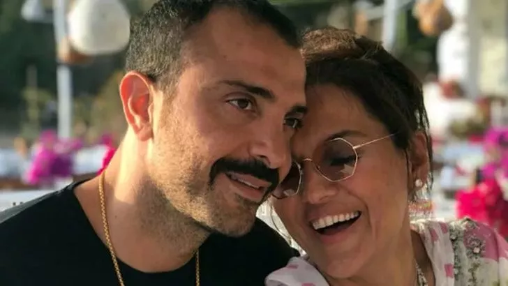 Demet Akalın Okan Kurt’a isyan etti