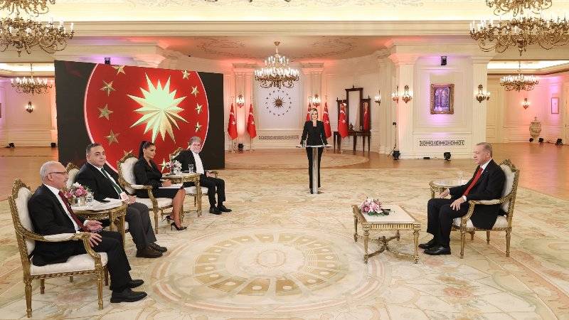 Ece Üner, Erdoğan’ın “gereğini yapacaksın” tartışmasına katıldı: Kaç kişi vardır acaba?