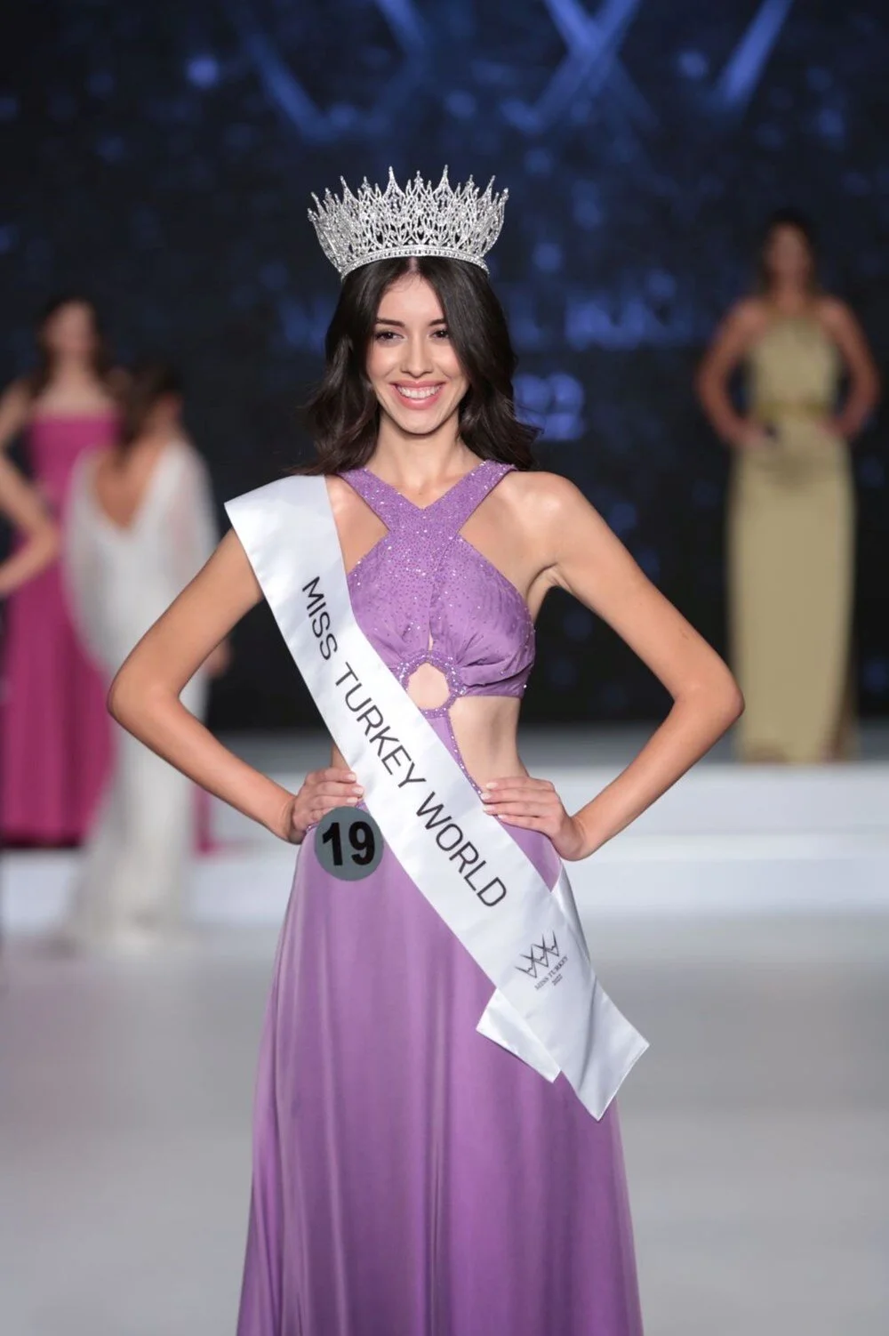 İşte yeni Türkiye güzeli! Miss Turkey birincisi seçilen Nursena Say