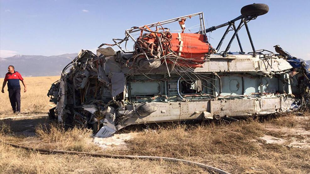 Denizli’de yangın söndürme helikopteri düştü: 2 ölü, 5 yaralı