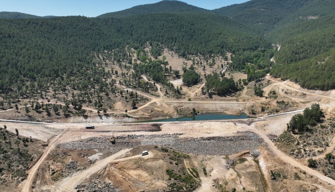 Bursa Büyükorhan Kocadere Göleti çalışmaları devam ediyor