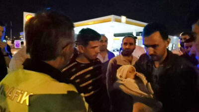 Bursa’da feci kaza! Bebeğini üstüne kapanarak korudu