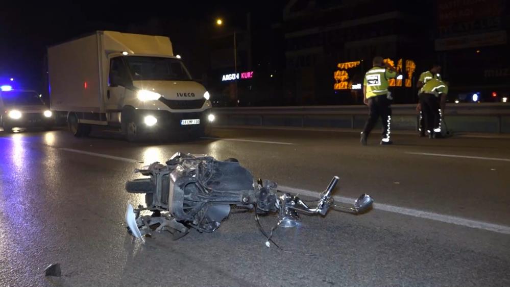 Bursa’da feci kaza… Motoruyla zikzak çizdi, canından oldu!