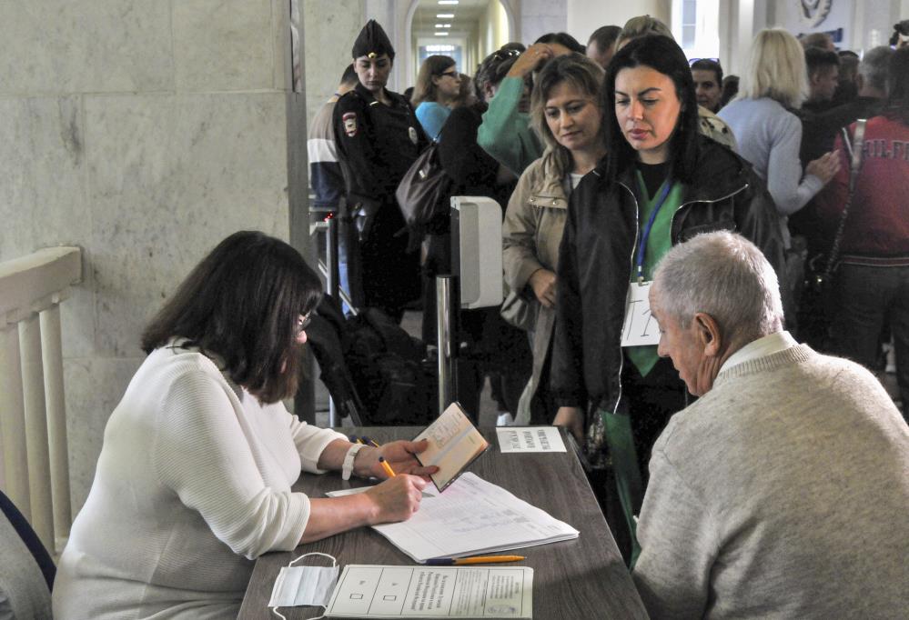 Dünyanın tartıştığı referandum! Rusya’ya katılım desteklendi…