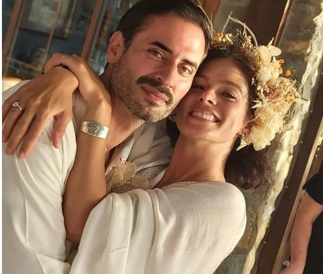 Ünlü çiftten romantik yıl dönümü kutlaması