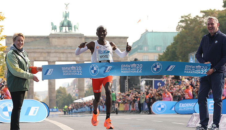 Maratonda yeni dünya rekoru kırıldı