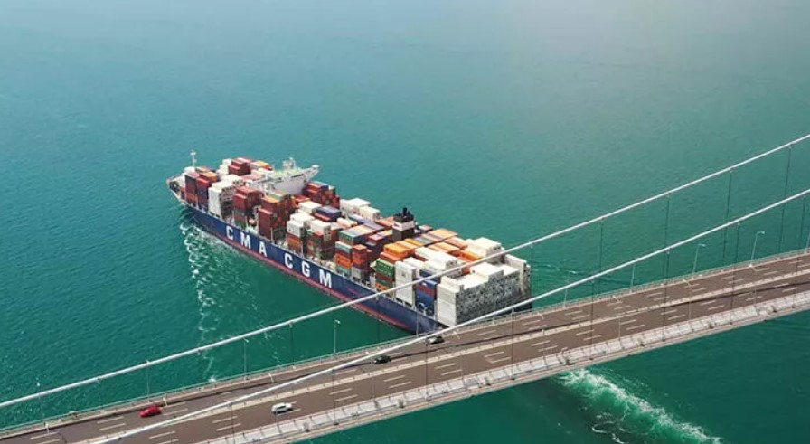 İstanbul Boğazı’nda taşınan yük miktarı yüzde 40 arttı