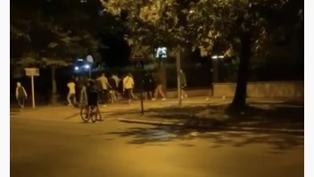 Bursa’da ‘kız’ meselesi yüzünden çıkan meydan muharebesi kameralarda