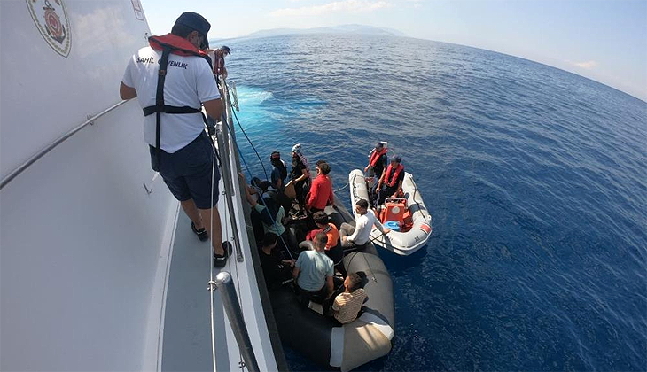 Ayvacık açıklarında 48 kaçak göçmen yakalandı