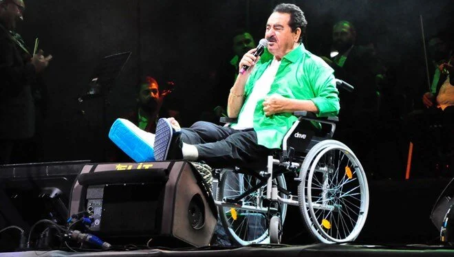 Tatlıses’den tekerlekli sandalyeyle yeni konser