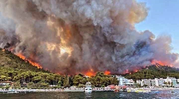 AFAD: Marmaris’te 14 uçak, 34 helikopter, 332 araç 1457 personel görev yapıyor AFAD: Marmaris’te 14 uçak, 34 helikopter, 332 araç 1457 personel görev yapıyor
