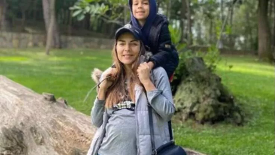 Burcu Kara’dan oğlu Ali Çınar ile yeni kareler