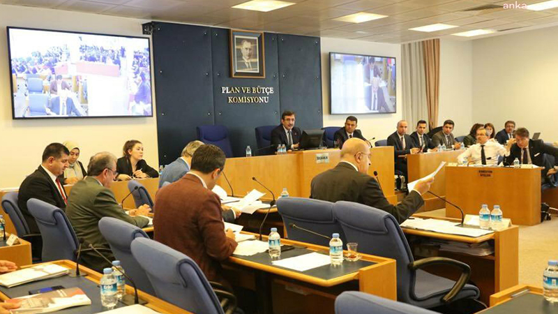 Plan ve Bütçe Komisyonu’nda EYT tartışması… CHP’li vekilden sert tepki!