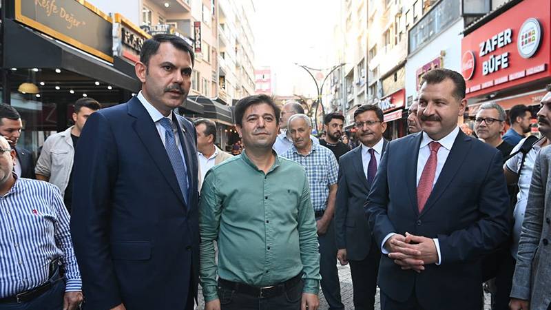Bakan Kurum Balıkesir’de: Burayı İstanbul Akaretler gibi yapacağız