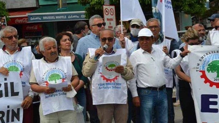 Emekliler tepkili: EYT çalışması seçim yatırımıdır!