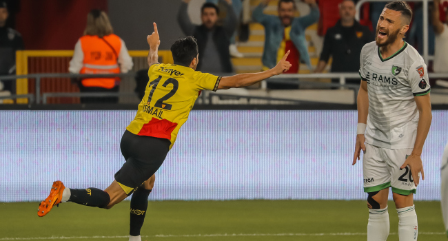 İzmir’de İsmail Köybaşı’nın gecesi