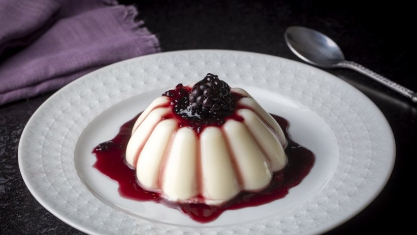 Panna cotta tarifi: İtalyan esintisi olan bu lezzet sadece 5 malzemeden oluşuyor!