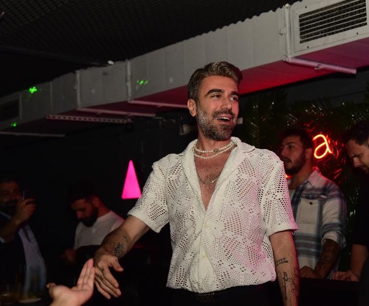 Bursa’da Kemal Doğulu’ya yoğun ilgi