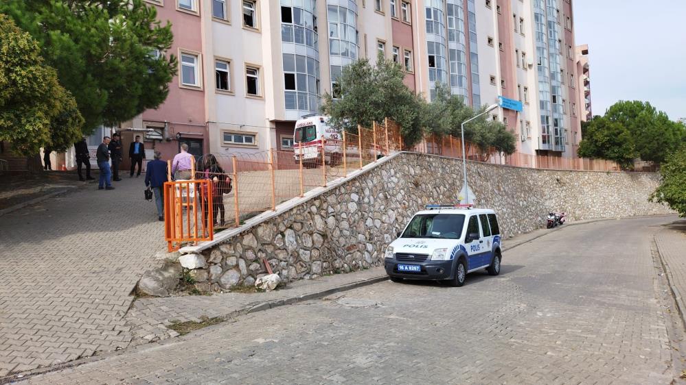 Bursa’da lise öğrencisi pencereden düştü!