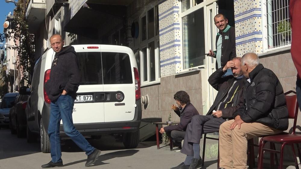 Bursa’da şaşkınlık veren olay! Kahvehanede otururken hırsız düştü