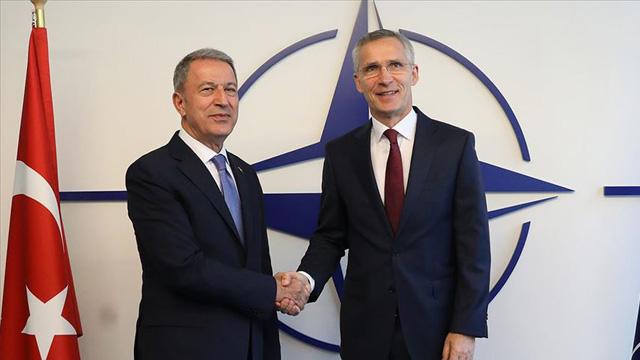 Bakan Akar, Stoltenberg ile görüştü