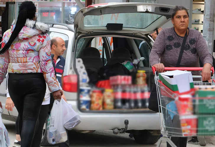 Akın ettiler, alışveriş için zamanla yarıştılar! Artık sadece Bulgarlar gelmiyor