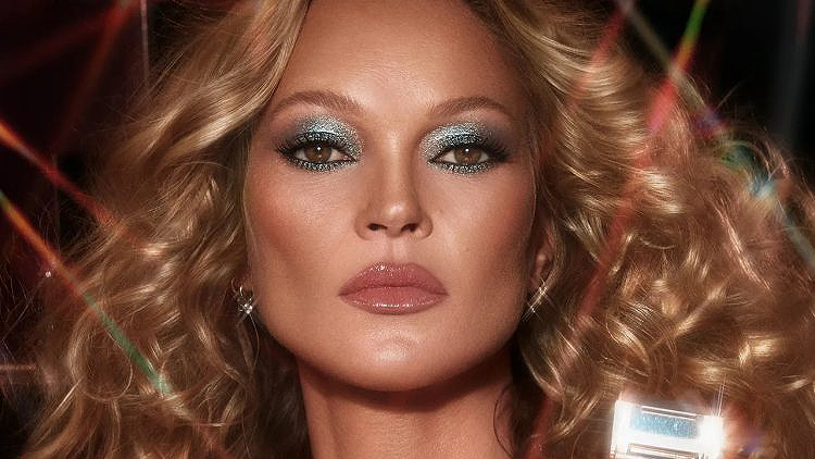 Kate Moss, güzellik markasının yüzü oldu