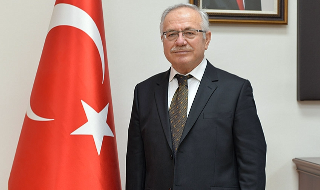 ‘Vampir’ uyarısı yapan rektör istifa etti