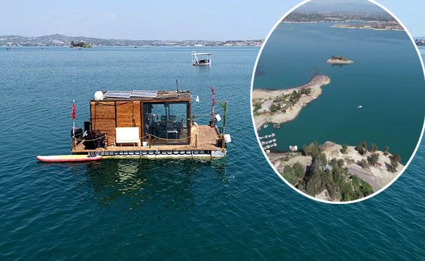 Seyhan Nehri, yüzen barakalardan temizlendi