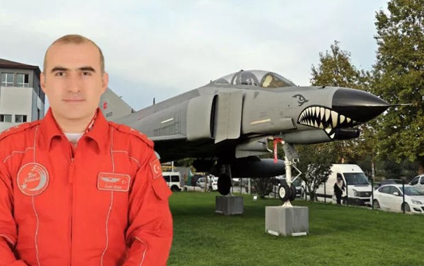 ‘Uçakta yetim hakkı var’ diyerek bırakmamıştı! Şehit pilotun anısına parka F-4 savaş uçağı