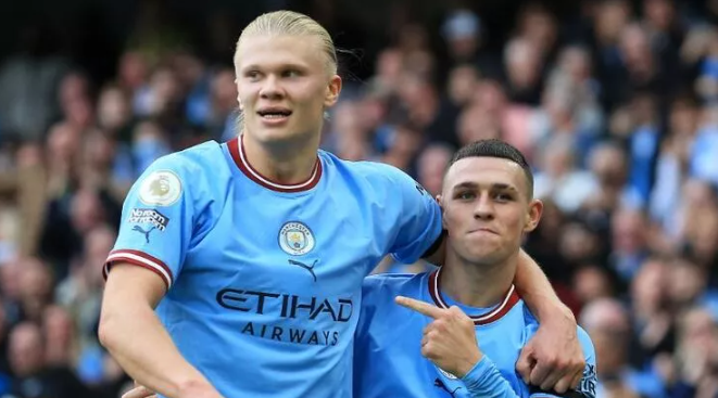 9 gollü Manchester derbisi tarihe geçti 9 gollü Manchester derbisi tarihe geçti