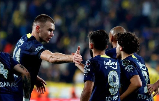 Fenerbahçe-Başakşehir maçı ne zaman, saat kaçta ve hangi kanalda?