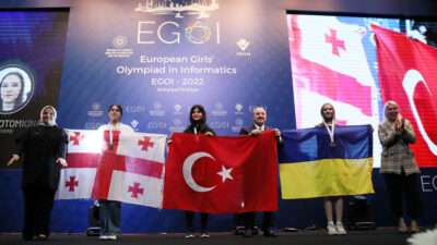 ‘Avrupa Kızlar Bilgisayar Olimpiyatı’nda Türkiye ilk kez altın madalya aldı