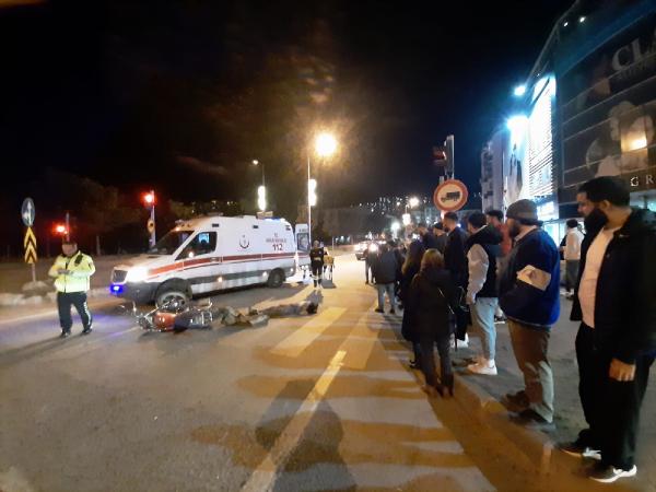 Bursa’da kaza yapan motosikletli yaşam savaşını kaybetti!