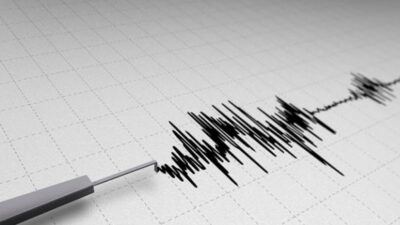 Endonezya’da 5.8 büyüklüğünde deprem: 1 ölü
