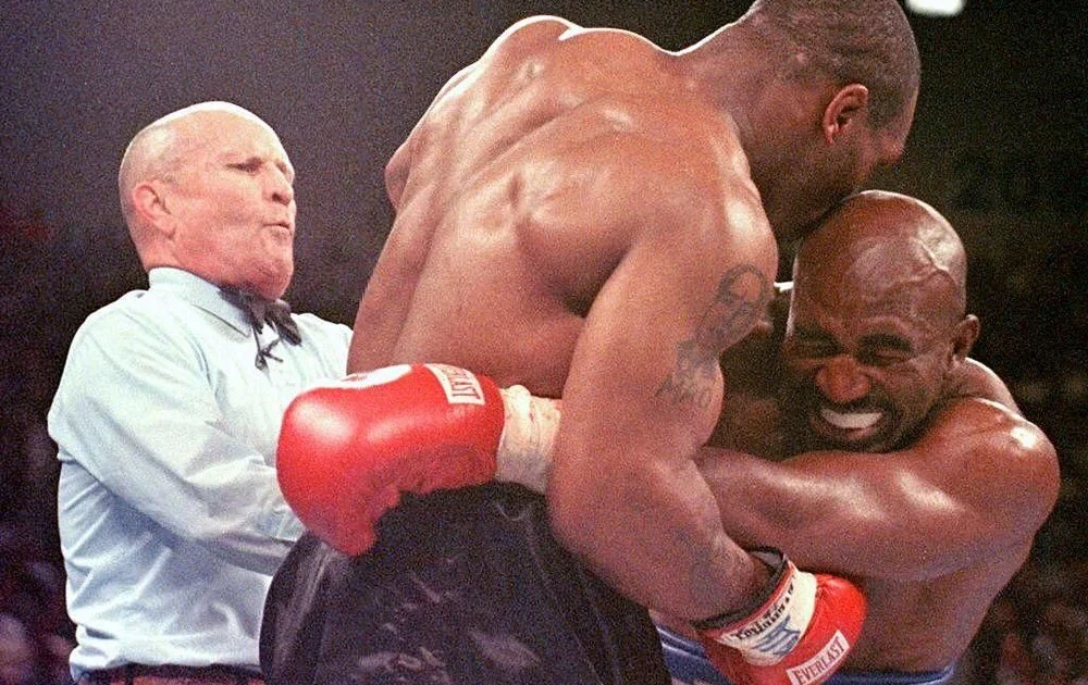 Mike Tyson kulak koparma olayından 30 milyon dolar kazandı