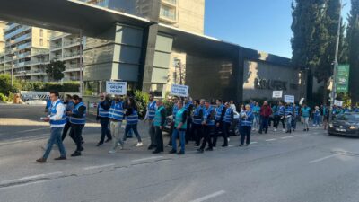 DEVA’nın ‘mavi yeleklileri’ Bursa sokaklarında