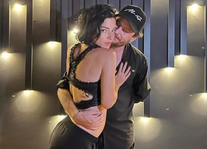 Merve Boluğur babasının evine döndü