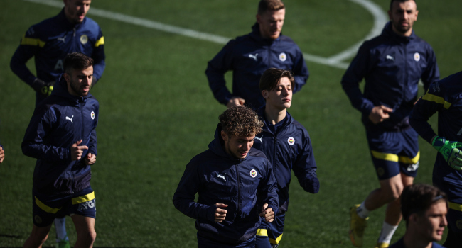 Fenerbahçe topbaşı yapıyor