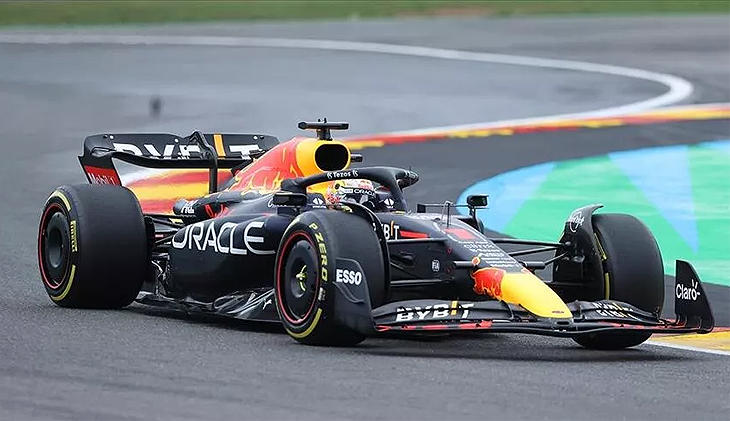 F1 Abu Dabi Grand Prix’sinde pole pozisyonu Verstappen’in
