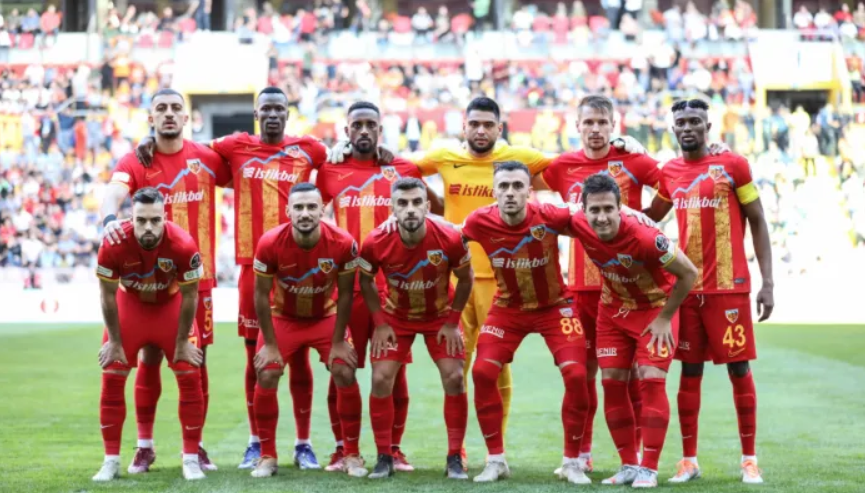 Kayserispor 22 futbolcuyla Gaziantep’e gitti Kayserispor 22 futbolcuyla Gaziantep’e gitti