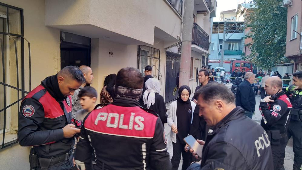 Bursa’da mutfakta harlayan yağ kadını yaktı