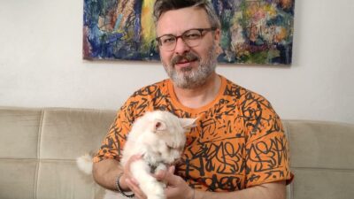 Bursa’da cins kedi besleyen aileye sürpriz