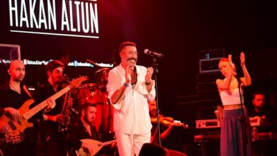 Hakan Altun’dan Bursalılara müzik ziyafeti